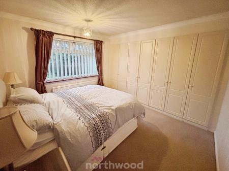 2 bedroom Bungalow for sale in Abbey Way, Dunscroft, Doncaster, DN7