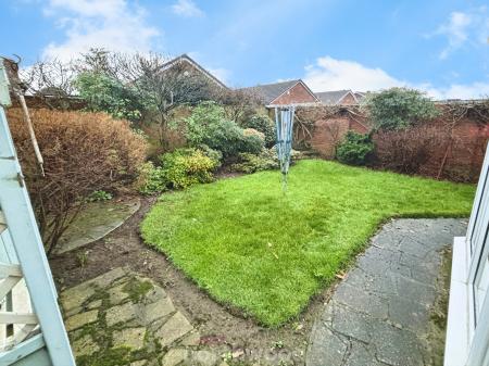 2 bedroom Bungalow for sale in Abbey Way, Dunscroft, Doncaster, DN7