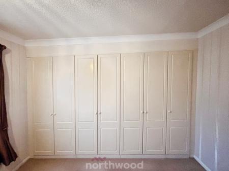 2 bedroom Bungalow for sale in Abbey Way, Dunscroft, Doncaster, DN7