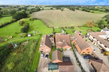 4 bedroom Bungalow for sale in Braithwaite Lane, Braithwaite, Doncaster, DN7