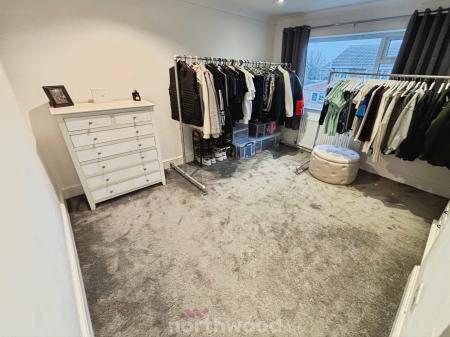 3 bedroom Semi-detached house for sale in Abbey Way, Dunscroft, Doncaster, DN7