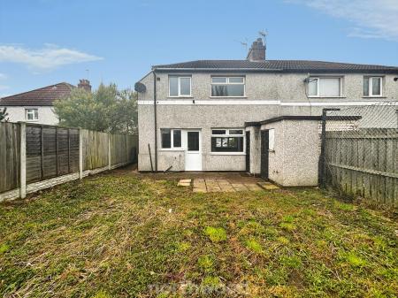 3 bedroom Semi-detached house for sale in Norwood Road, Dunscroft, Doncaster, DN7