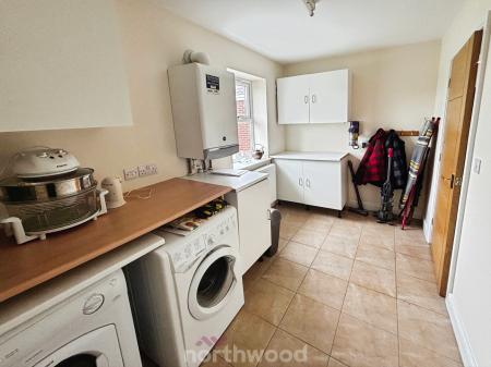 3 bedroom Bungalow for sale in Mosscroft Lane, Hatfield Woodhouse, Doncaster, DN7