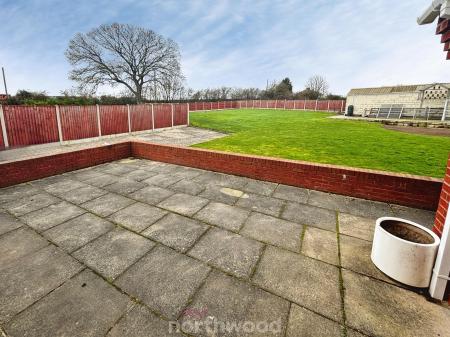 3 bedroom Bungalow for sale in Mosscroft Lane, Hatfield Woodhouse, Doncaster, DN7