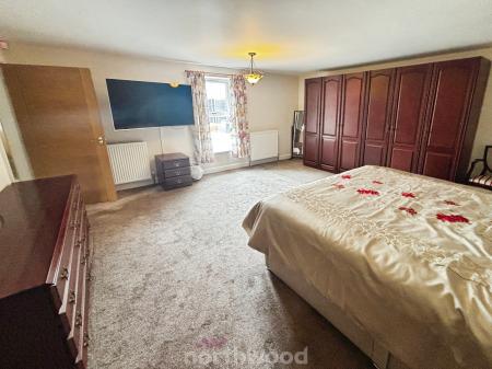 3 bedroom Bungalow for sale in Mosscroft Lane, Hatfield Woodhouse, Doncaster, DN7