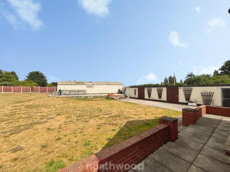 3 bedroom Bungalow for sale in Mosscroft Lane, Hatfield Woodhouse, Doncaster, DN7