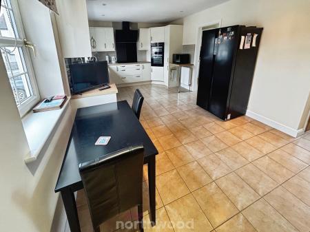 3 bedroom Bungalow for sale in Mosscroft Lane, Hatfield Woodhouse, Doncaster, DN7