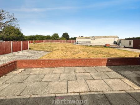3 bedroom Bungalow for sale in Mosscroft Lane, Hatfield Woodhouse, Doncaster, DN7