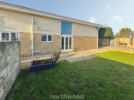 6 bedroom Detached house for sale in St Georges Avenue, Dunsville, Doncaster, DN7