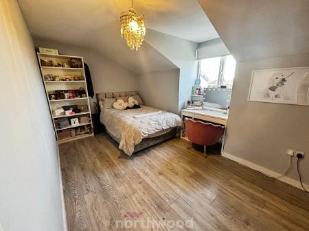 6 bedroom Detached house for sale in St Georges Avenue, Dunsville, Doncaster, DN7