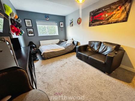 6 bedroom Detached house for sale in St Georges Avenue, Dunsville, Doncaster, DN7