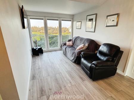 6 bedroom Detached house for sale in St Georges Avenue, Dunsville, Doncaster, DN7