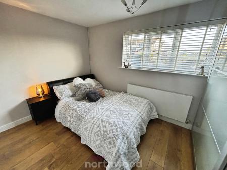 6 bedroom Detached house for sale in St Georges Avenue, Dunsville, Doncaster, DN7