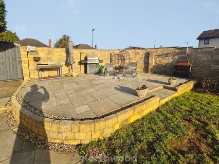 6 bedroom Detached house for sale in St Georges Avenue, Dunsville, Doncaster, DN7