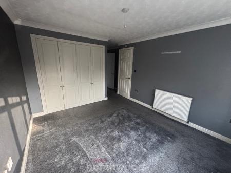 4 bedroom Detached house to let in Ecton Court, Kirk Sandall, Doncaster, DN3