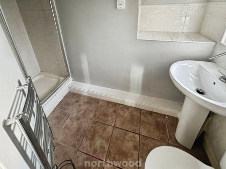 4 bedroom Detached house to let in Ecton Court, Kirk Sandall, Doncaster, DN3