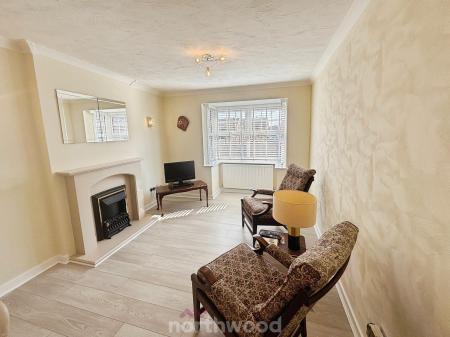 2 bedroom Bungalow for sale in Homestead Garth, Hatfield, Doncaster, DN7