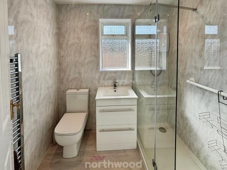 2 bedroom Bungalow for sale in Homestead Garth, Hatfield, Doncaster, DN7