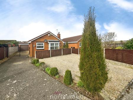 2 bedroom Bungalow for sale in Homestead Garth, Hatfield, Doncaster, DN7