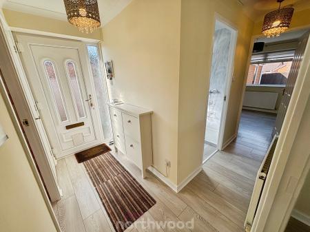 2 bedroom Bungalow for sale in Homestead Garth, Hatfield, Doncaster, DN7