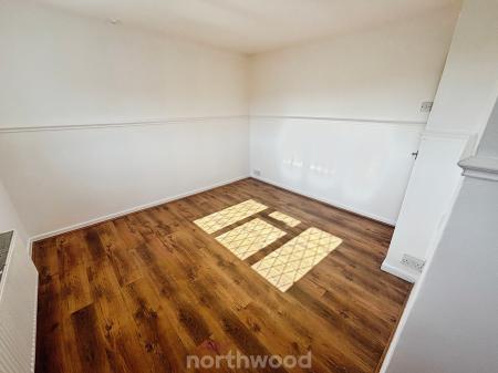 3 bedroom Terraced House to let in Coronation Road, Stainforth, Doncaster, DN7