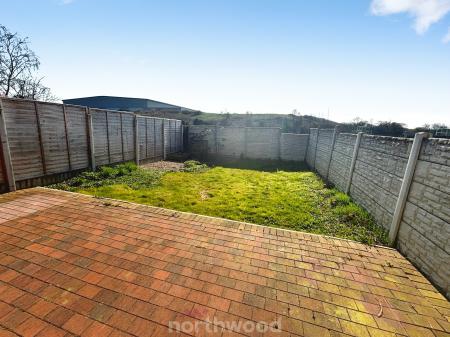 3 bedroom Terraced House to let in Coronation Road, Stainforth, Doncaster, DN7