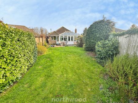 2 bedroom Bungalow for sale in Oakland Avenue, Hatfield, Doncaster, DN7