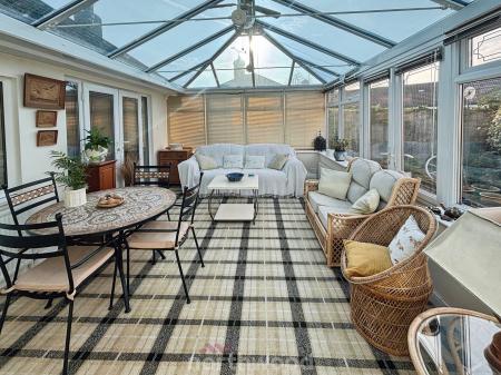 2 bedroom Bungalow for sale in Oakland Avenue, Hatfield, Doncaster, DN7