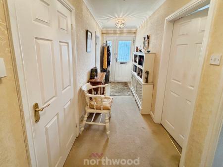 2 bedroom Bungalow for sale in Oakland Avenue, Hatfield, Doncaster, DN7