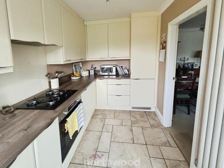2 bedroom Bungalow for sale in Oakland Avenue, Hatfield, Doncaster, DN7