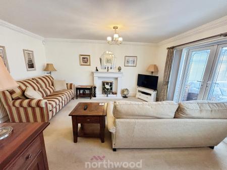 2 bedroom Bungalow for sale in Oakland Avenue, Hatfield, Doncaster, DN7