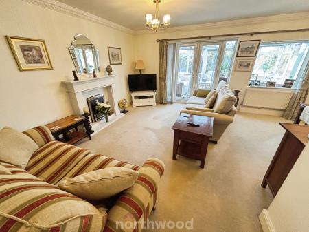 2 bedroom Bungalow for sale in Oakland Avenue, Hatfield, Doncaster, DN7