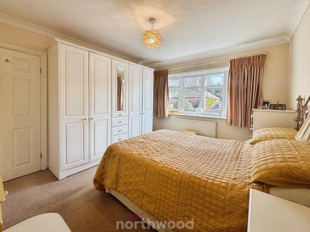 2 bedroom Bungalow for sale in Oakland Avenue, Hatfield, Doncaster, DN7