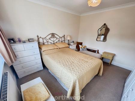 2 bedroom Bungalow for sale in Oakland Avenue, Hatfield, Doncaster, DN7