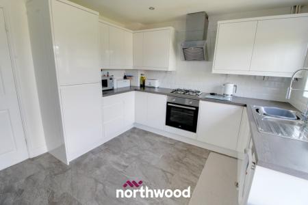 3 bedroom Semi-detached house to let in Monks Close, Dunscroft, Doncaster, DN7