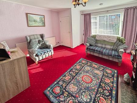 3 bedroom Semi-detached house for sale in Station Road, Hatfield, DN7