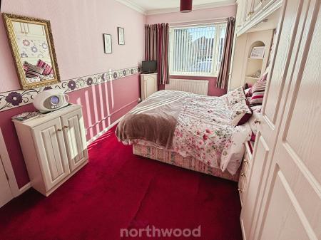 3 bedroom Semi-detached house for sale in Station Road, Hatfield, DN7