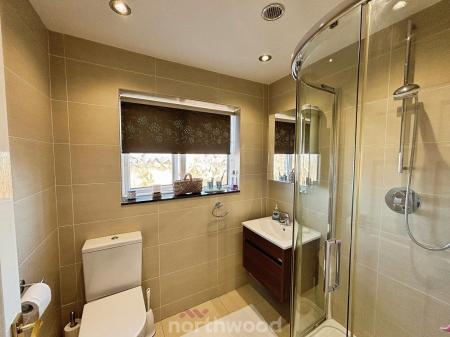 3 bedroom Semi-detached house for sale in Station Road, Hatfield, DN7