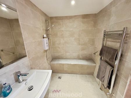 3 bedroom Semi-detached house for sale in Station Road, Hatfield, DN7