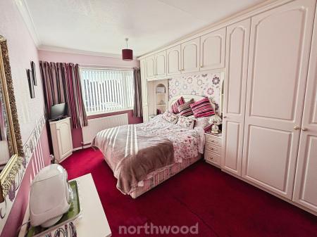 3 bedroom Semi-detached house for sale in Station Road, Hatfield, DN7