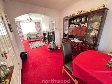 3 bedroom Semi-detached house for sale in Station Road, Hatfield, DN7