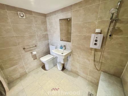 3 bedroom Semi-detached house for sale in Station Road, Hatfield, DN7