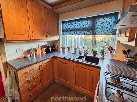 3 bedroom Semi-detached house for sale in Station Road, Hatfield, DN7