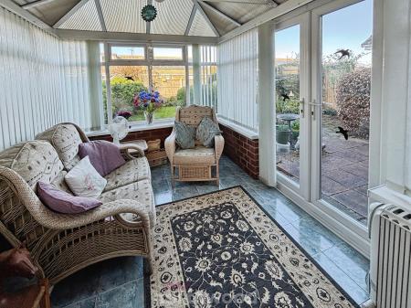 3 bedroom Semi-detached house for sale in Station Road, Hatfield, DN7