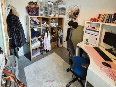 4 bedroom Semi-detached house for sale in Princess Avenue, Stainforth, Doncaster, DN7