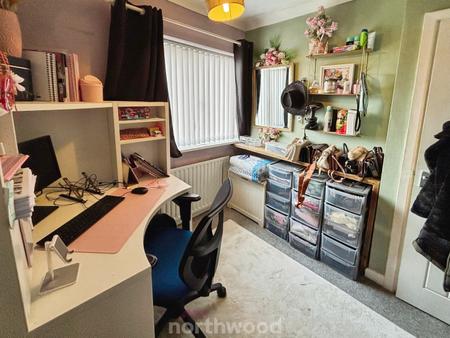 4 bedroom Semi-detached house for sale in Princess Avenue, Stainforth, Doncaster, DN7