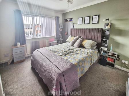 4 bedroom Semi-detached house for sale in Princess Avenue, Stainforth, Doncaster, DN7
