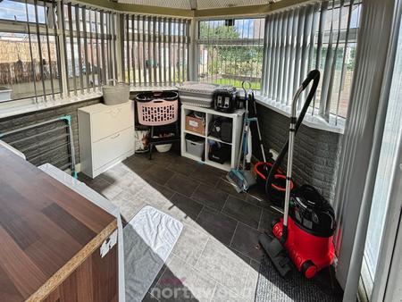 4 bedroom Semi-detached house for sale in Princess Avenue, Stainforth, Doncaster, DN7