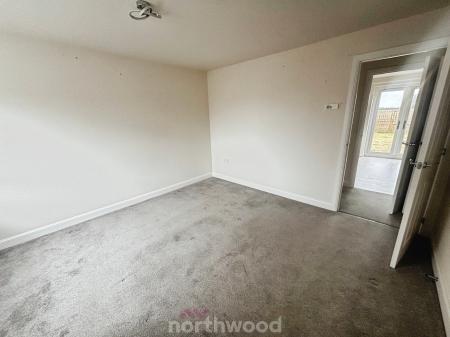 3 bedroom Semi-detached house for sale in Farmhouse Drive, Hatfield, Doncaster, DN7
