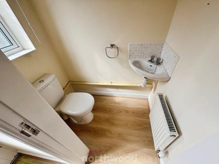 3 bedroom Town house for sale in Lord Porter Ave, Stainforth, Doncaster, DN7